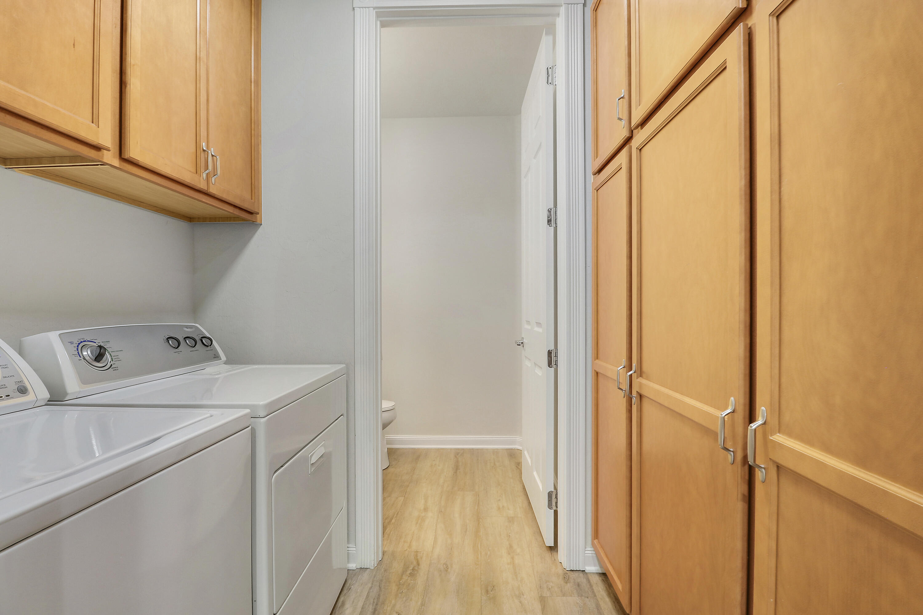 1043 Key Largo Street