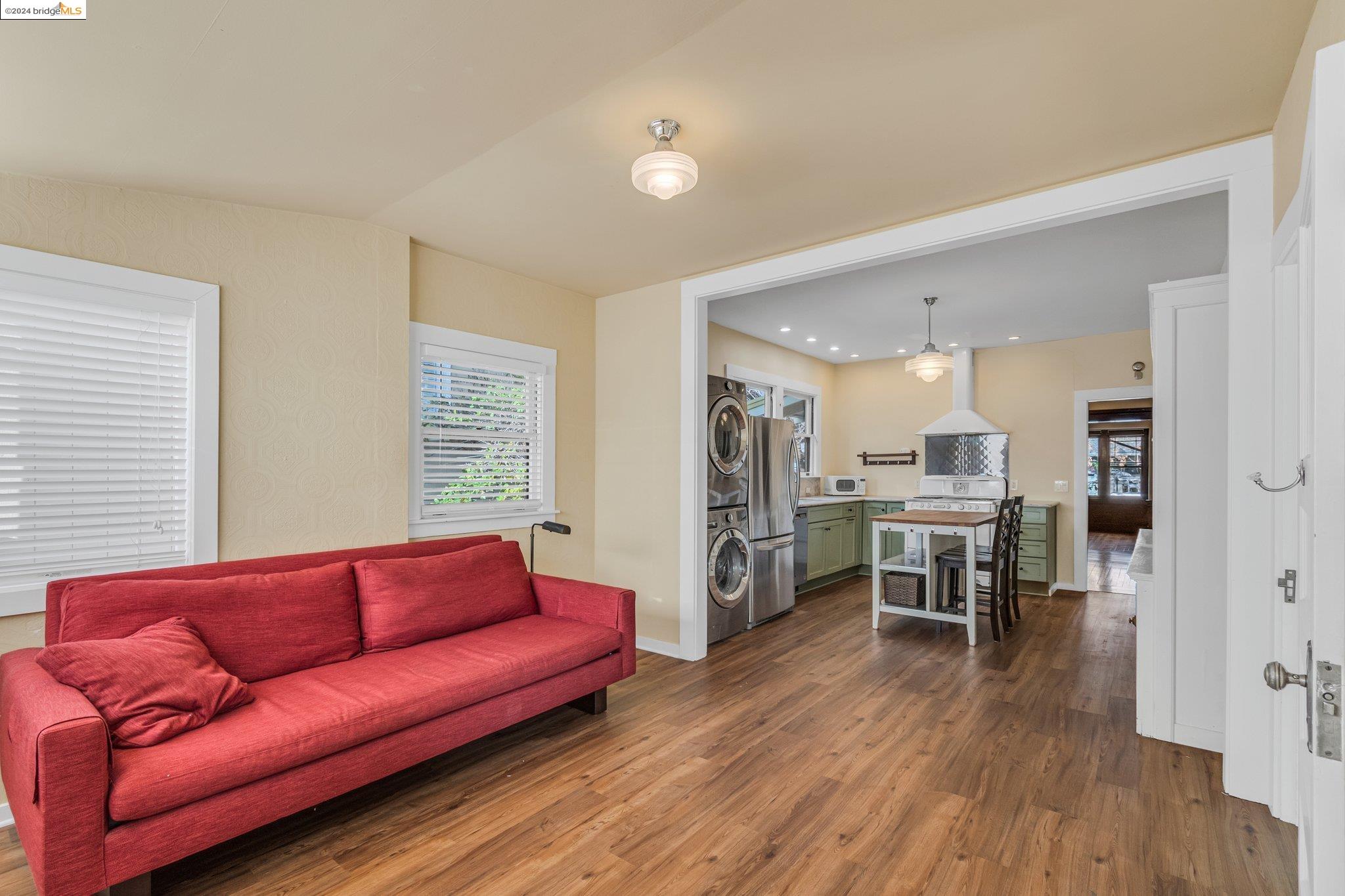 35 Ramona Ave