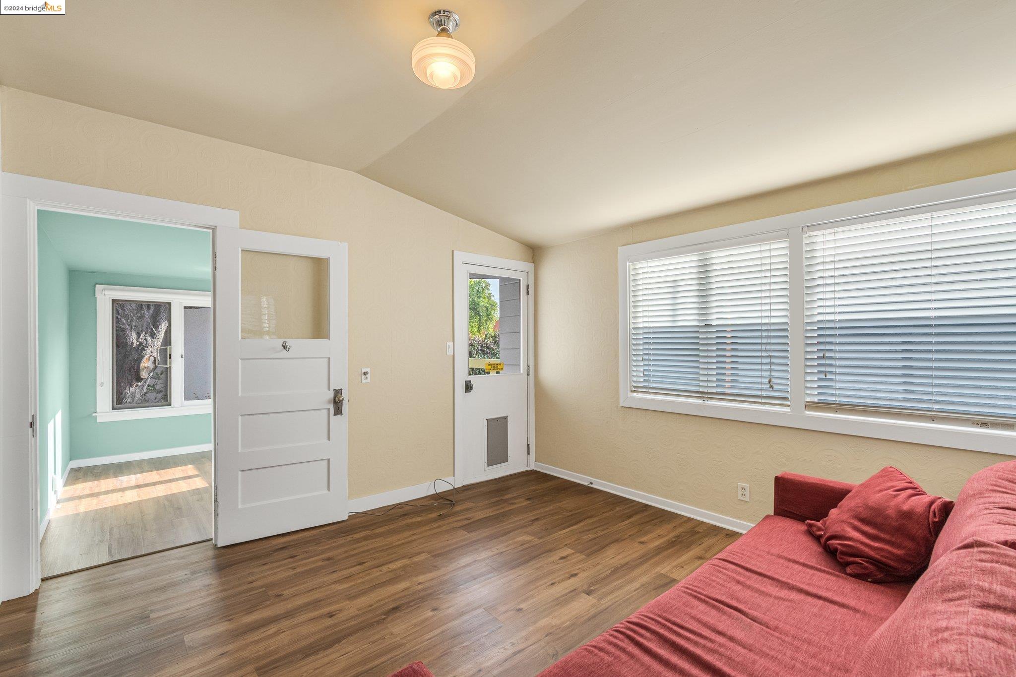 35 Ramona Ave
