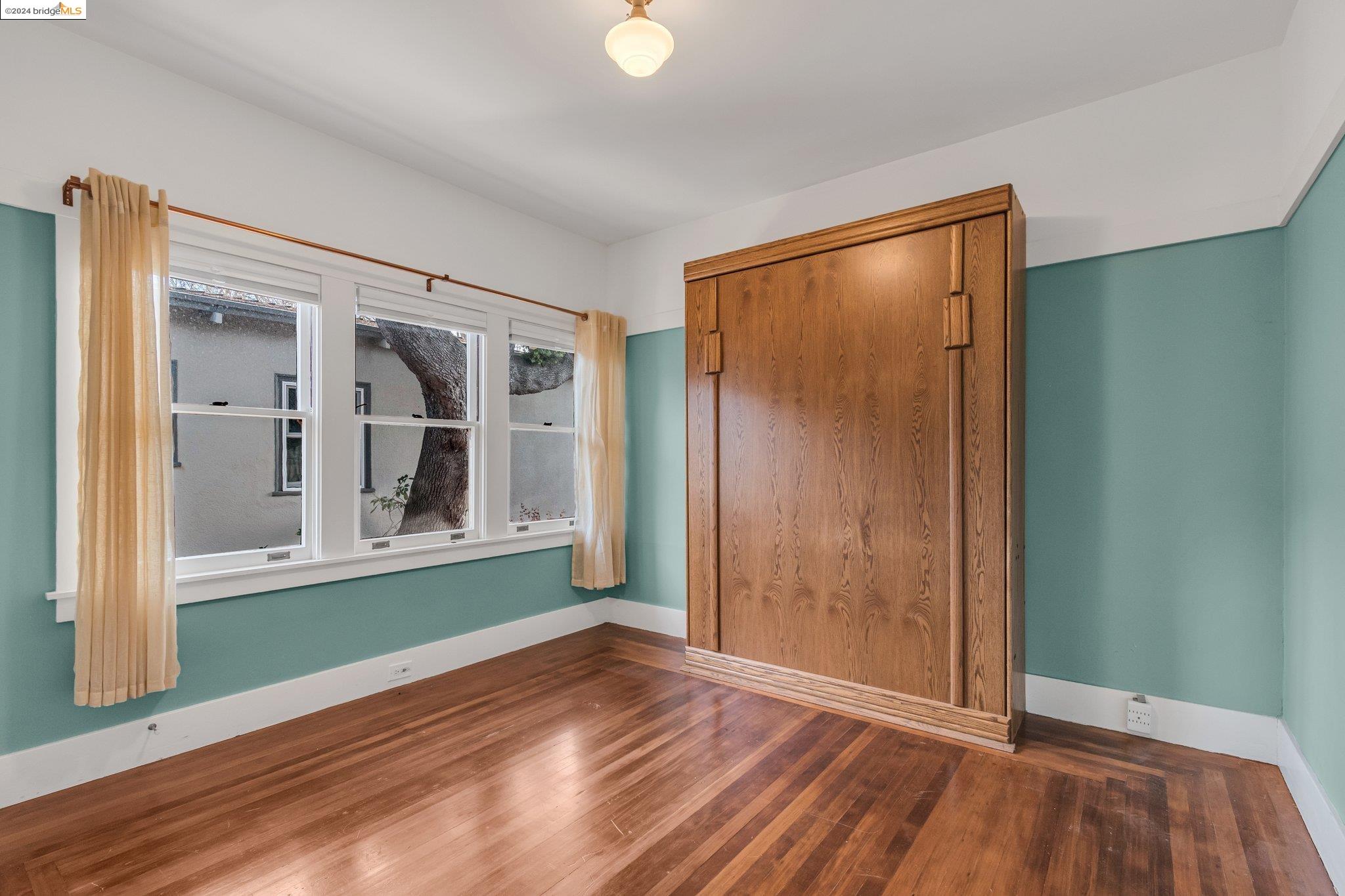 35 Ramona Ave