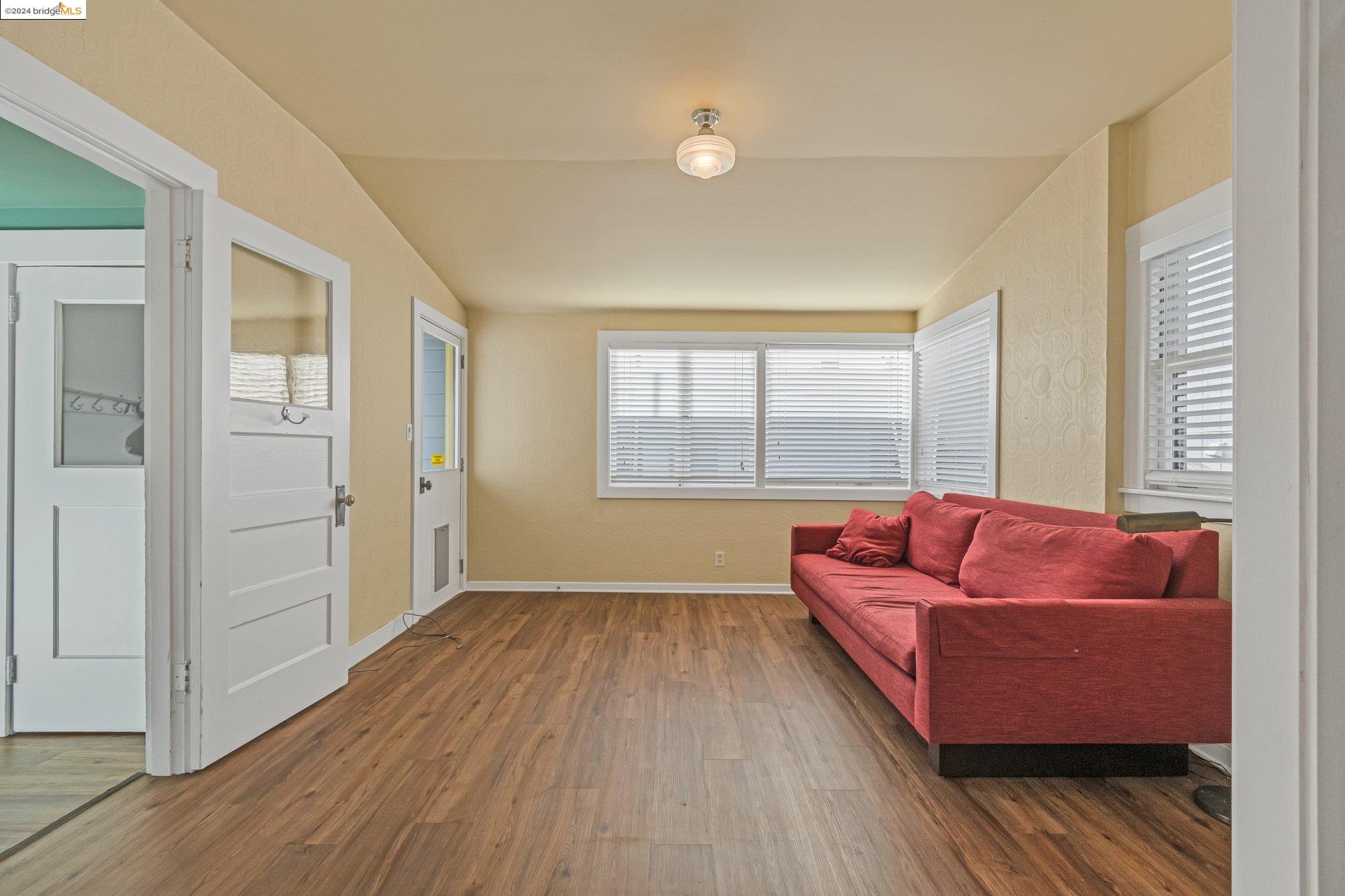 35 Ramona Ave