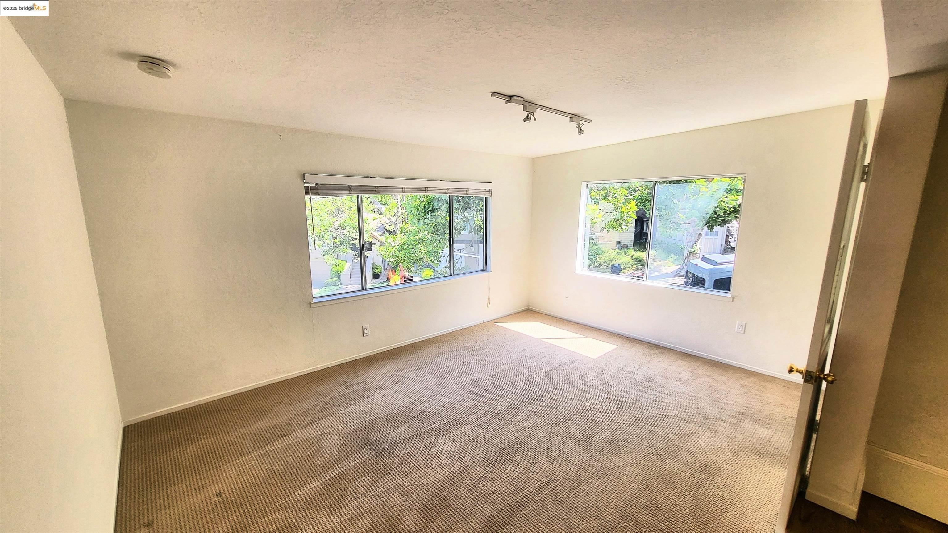 1137 Oakland Avenue