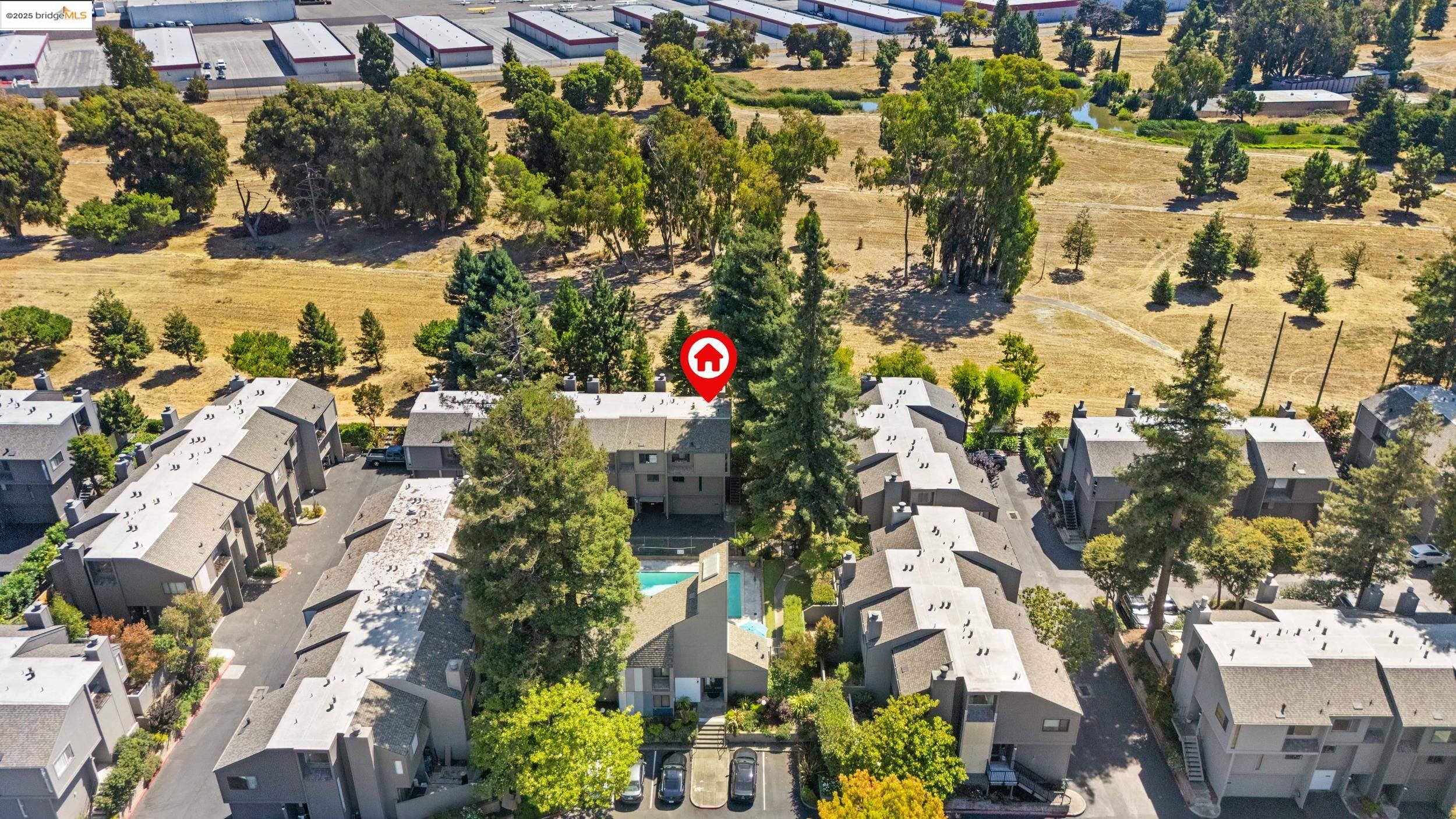 1018 Sahara Ct