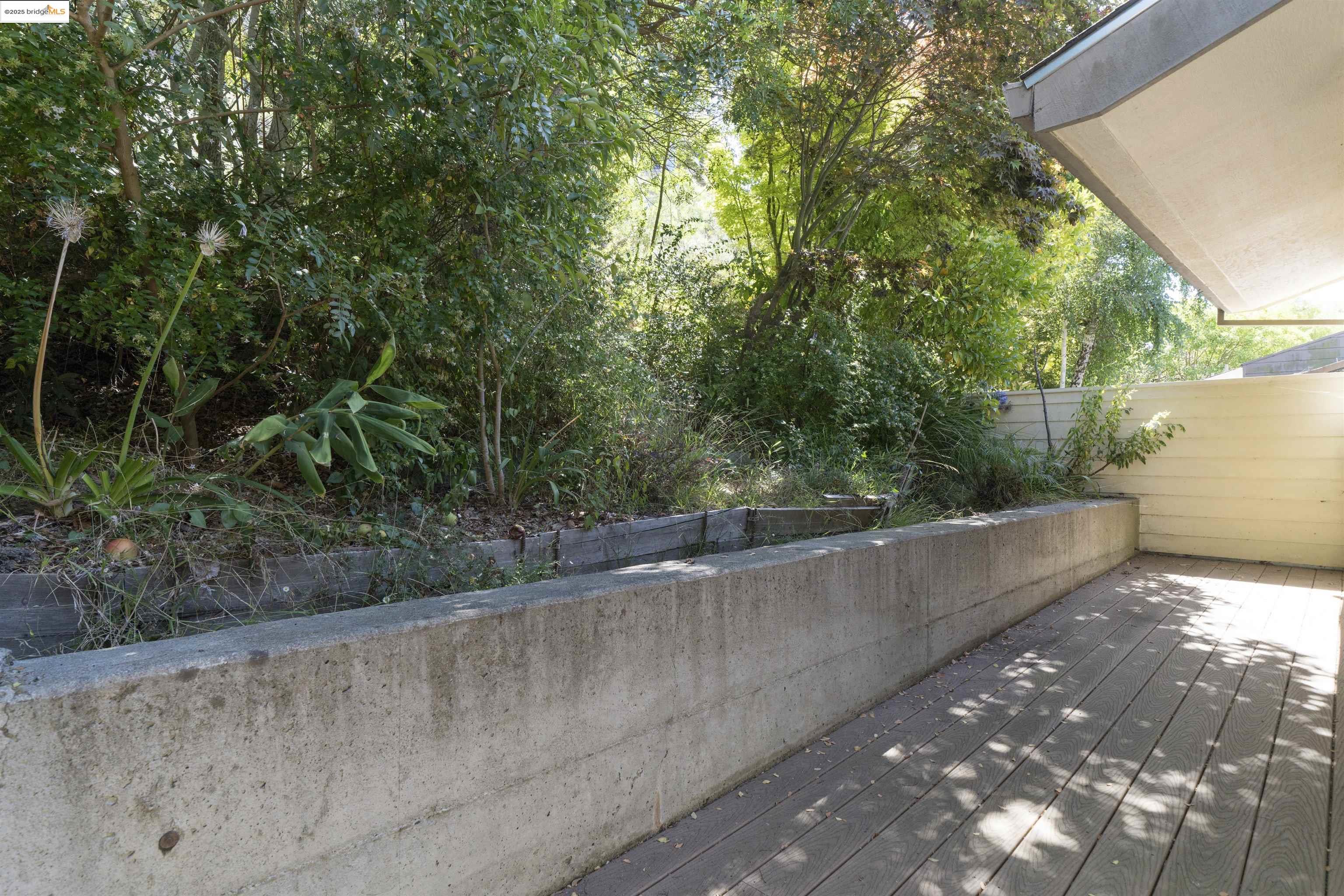 1881 Grand View Drive