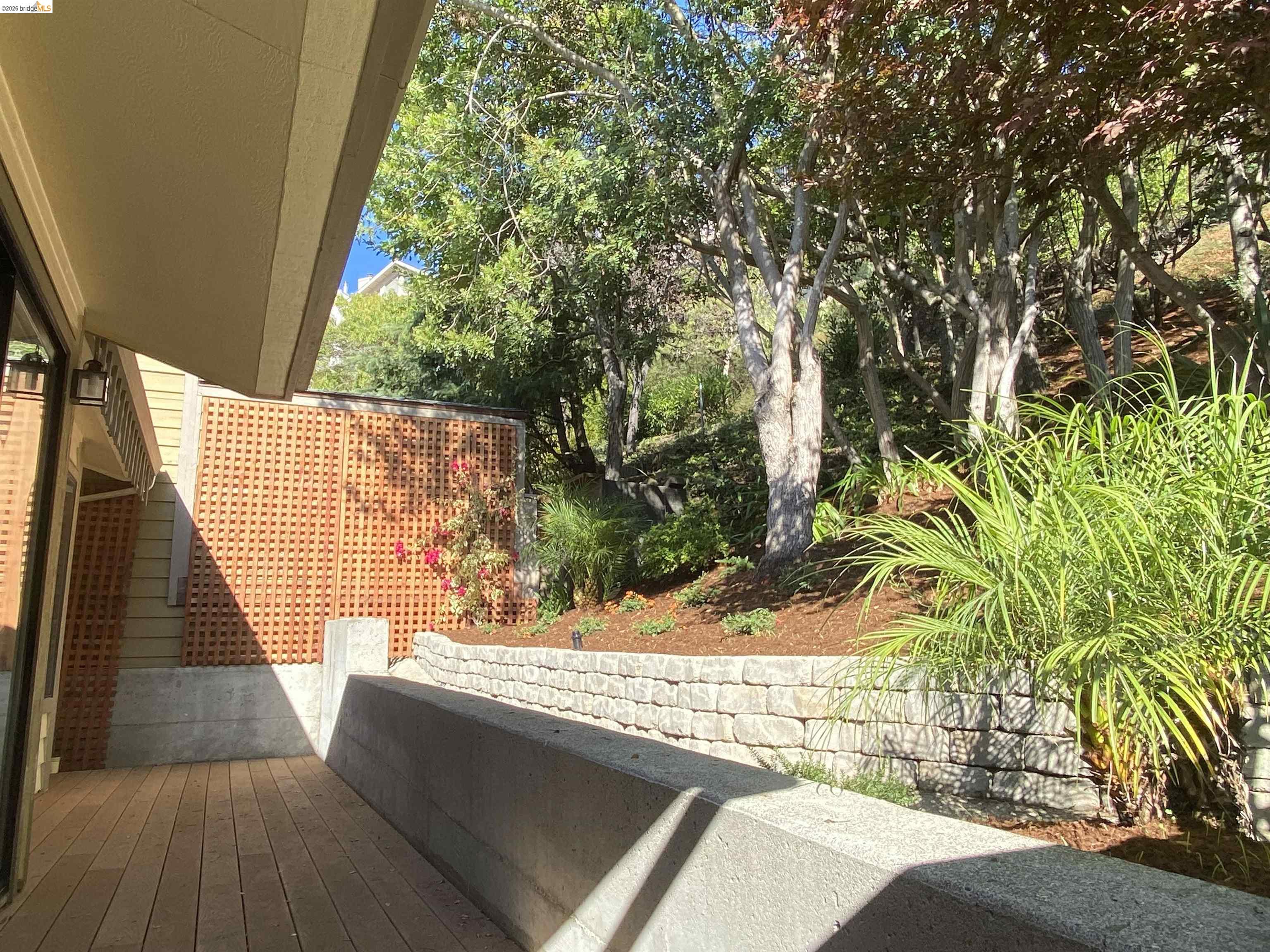 1881 Grand View Drive