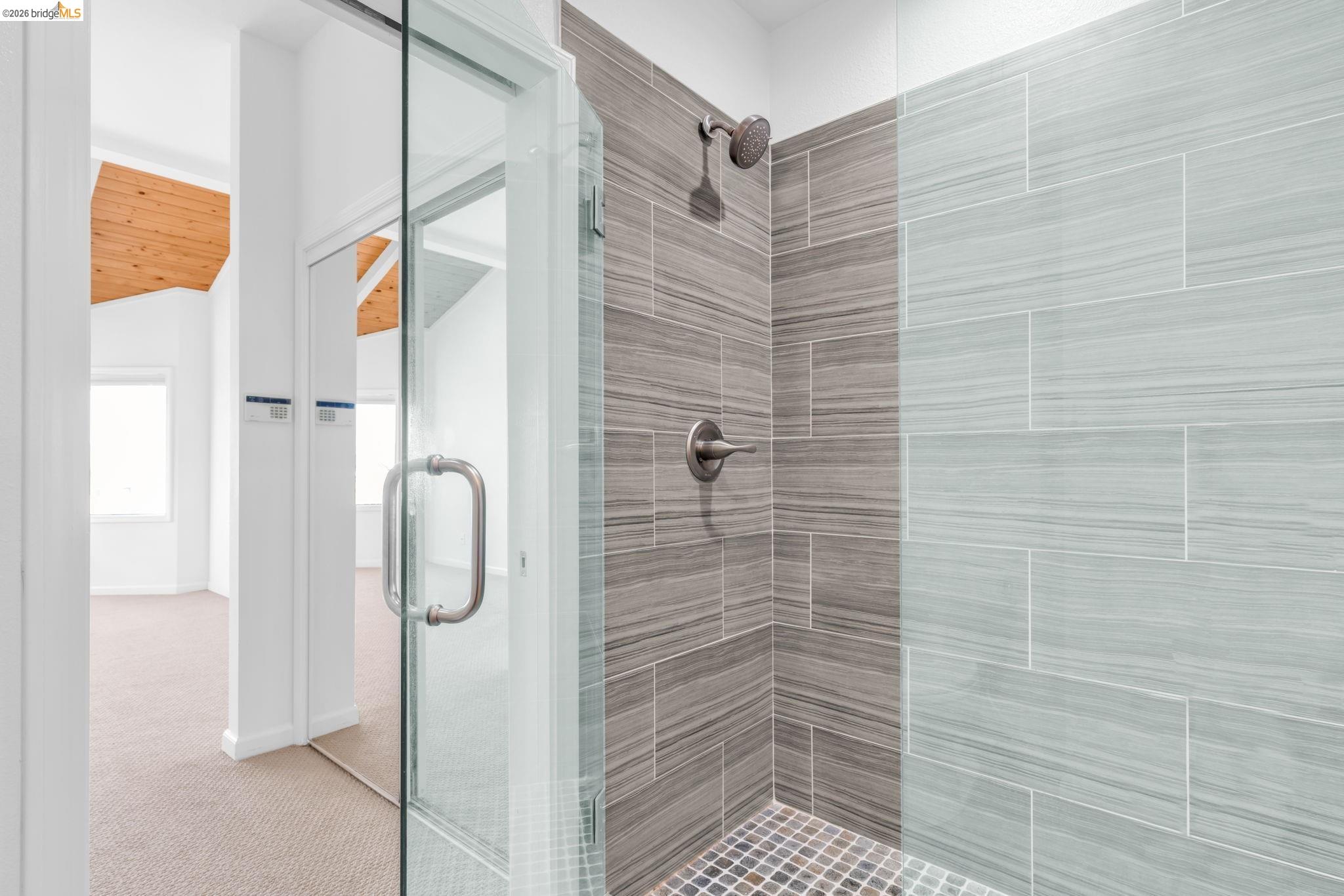 1881 Grand View Drive