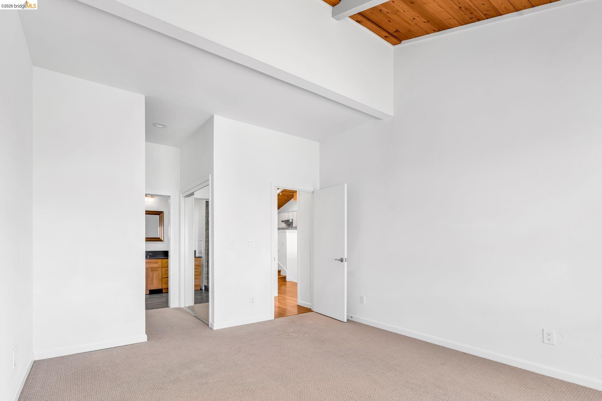 1881 Grand View Drive