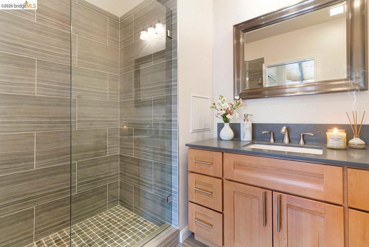 1881 Grand View Drive