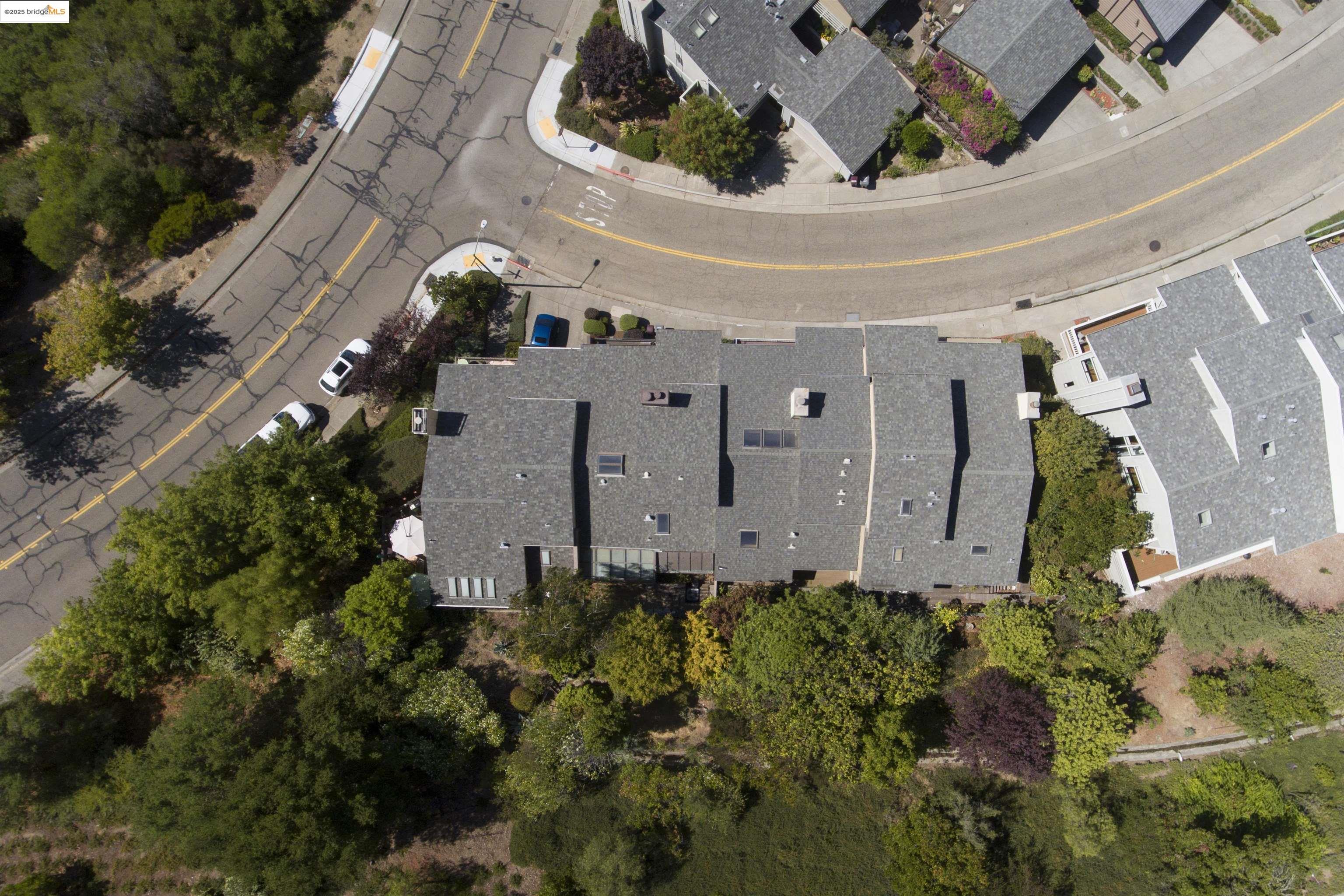 1881 Grand View Drive