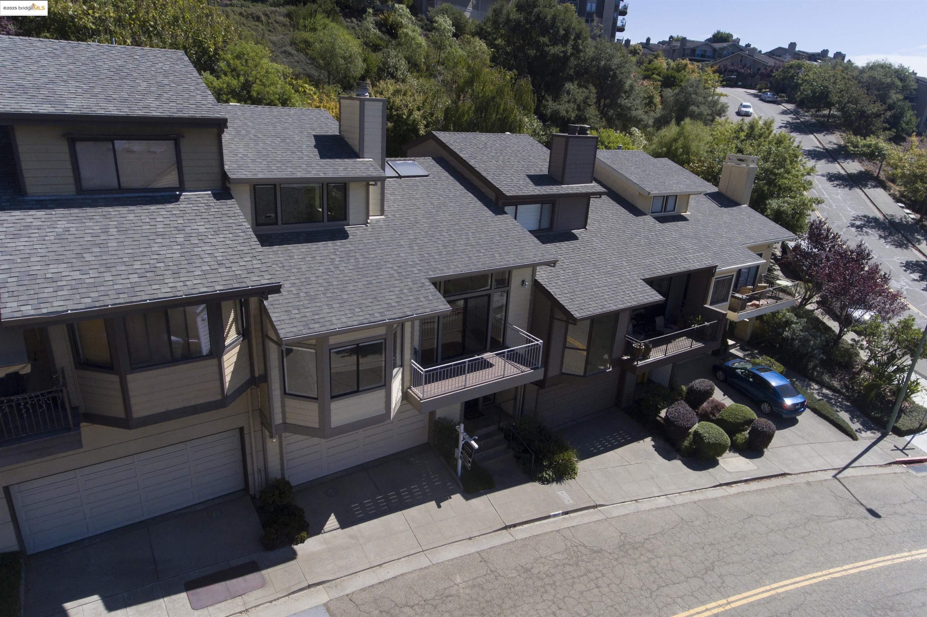 1881 Grand View Drive