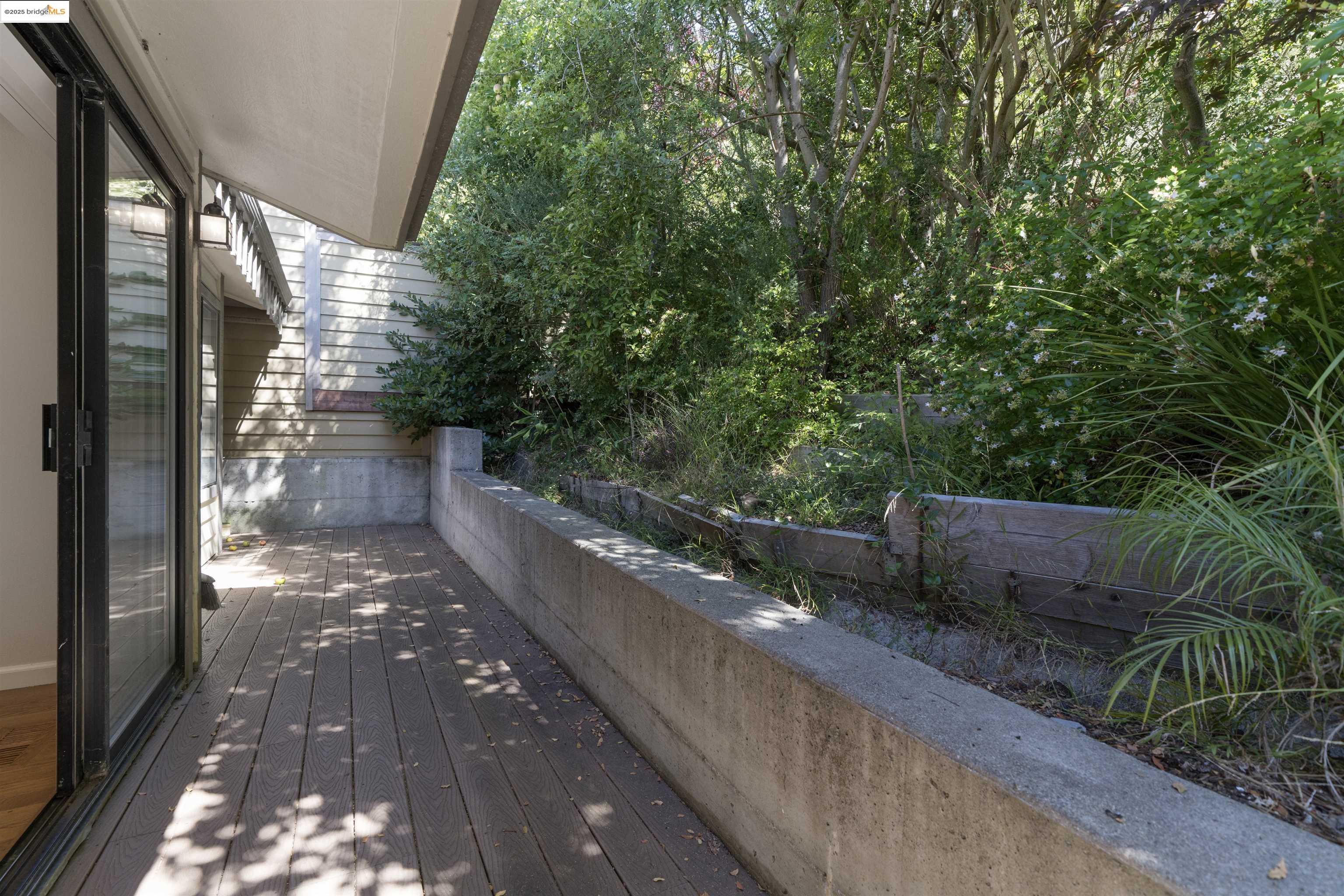 1881 Grand View Drive