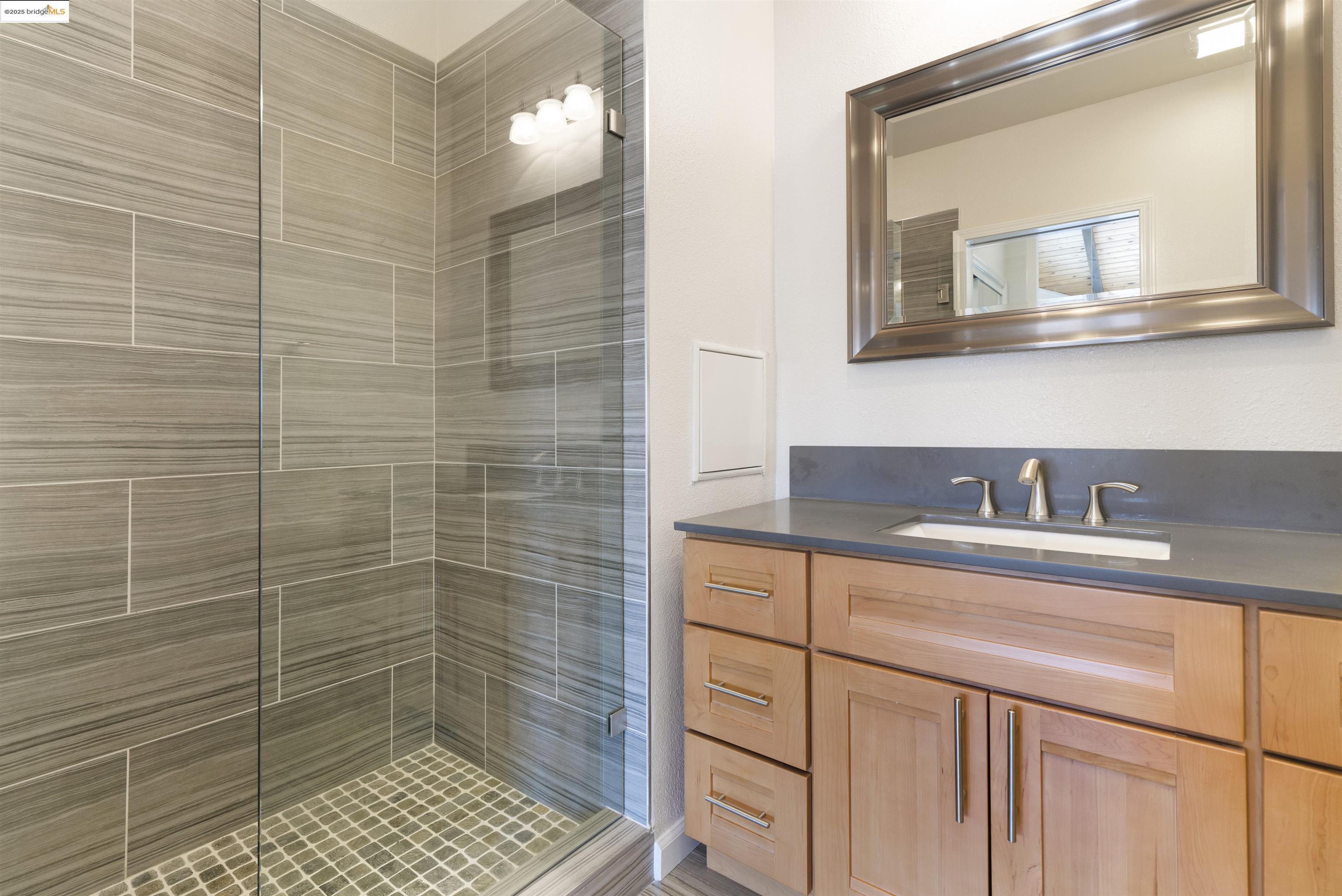 1881 Grand View Drive