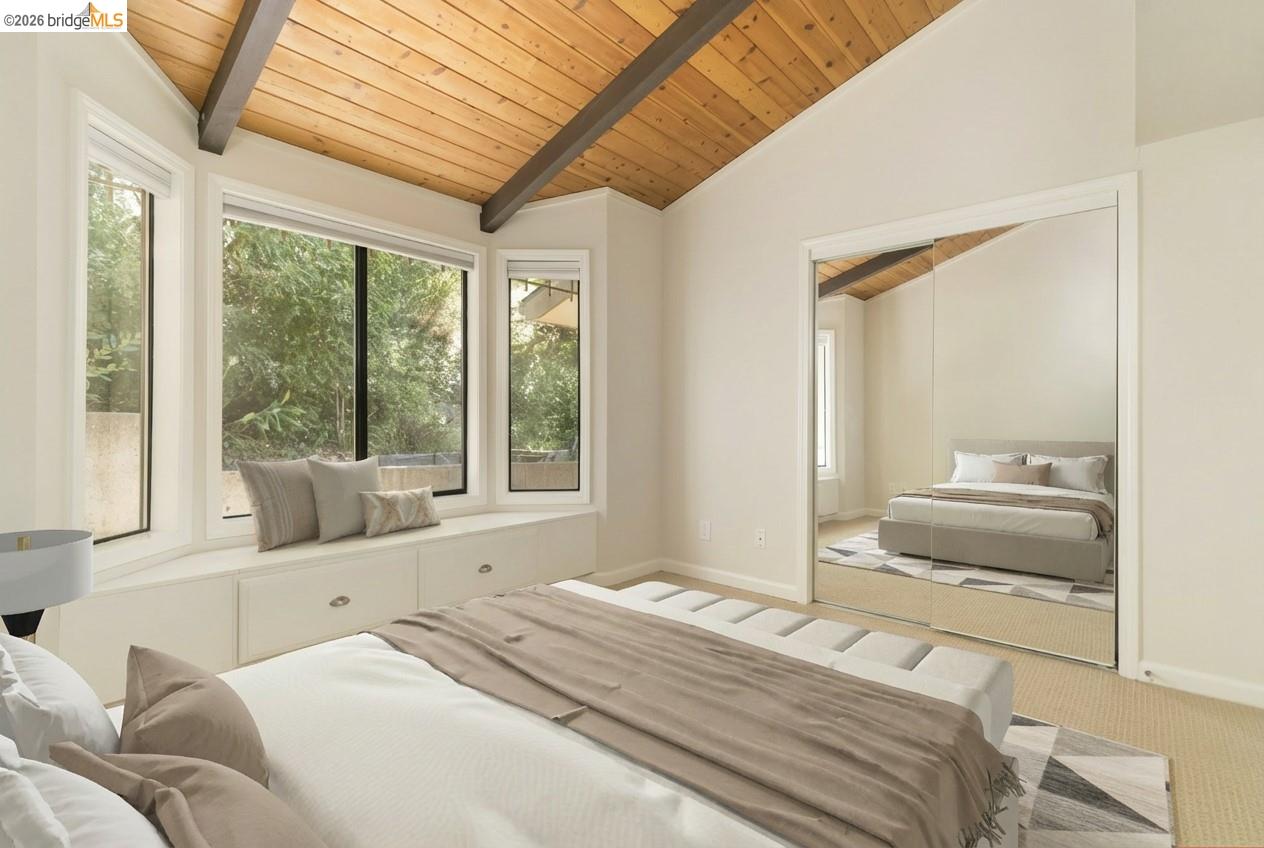 1881 Grand View Drive