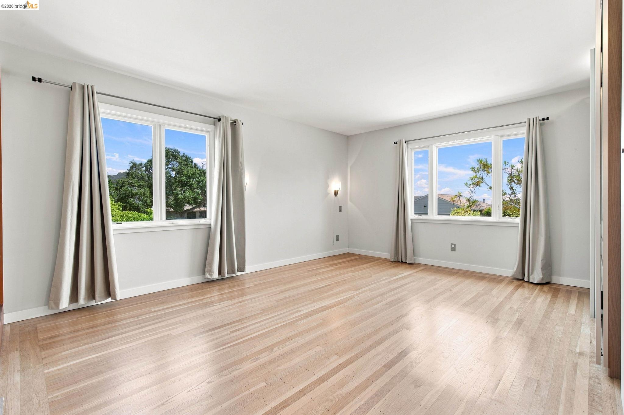 26 Dudley Ct