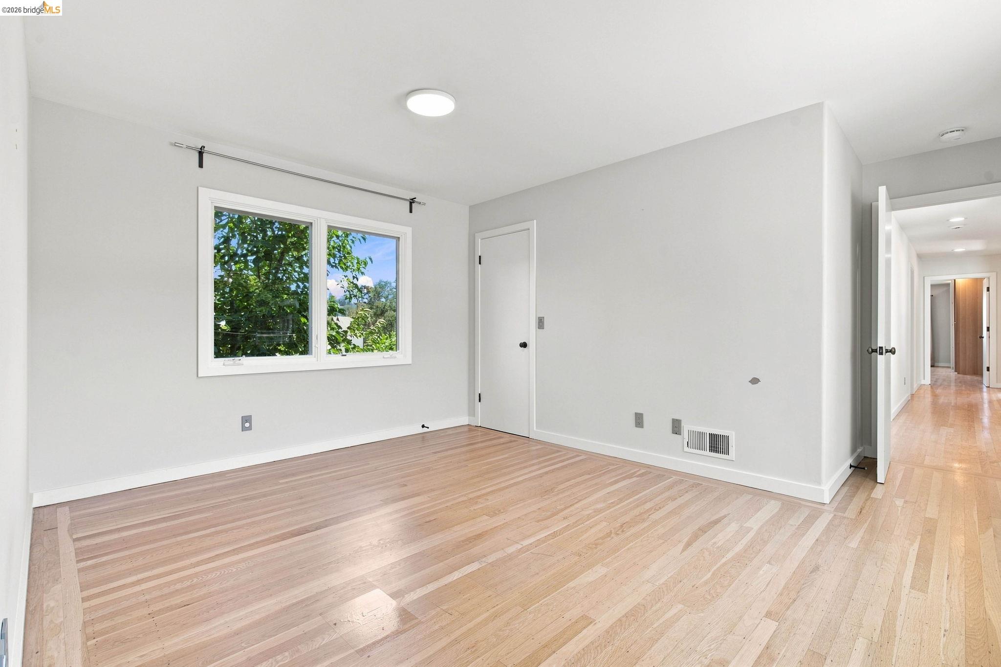 26 Dudley Ct