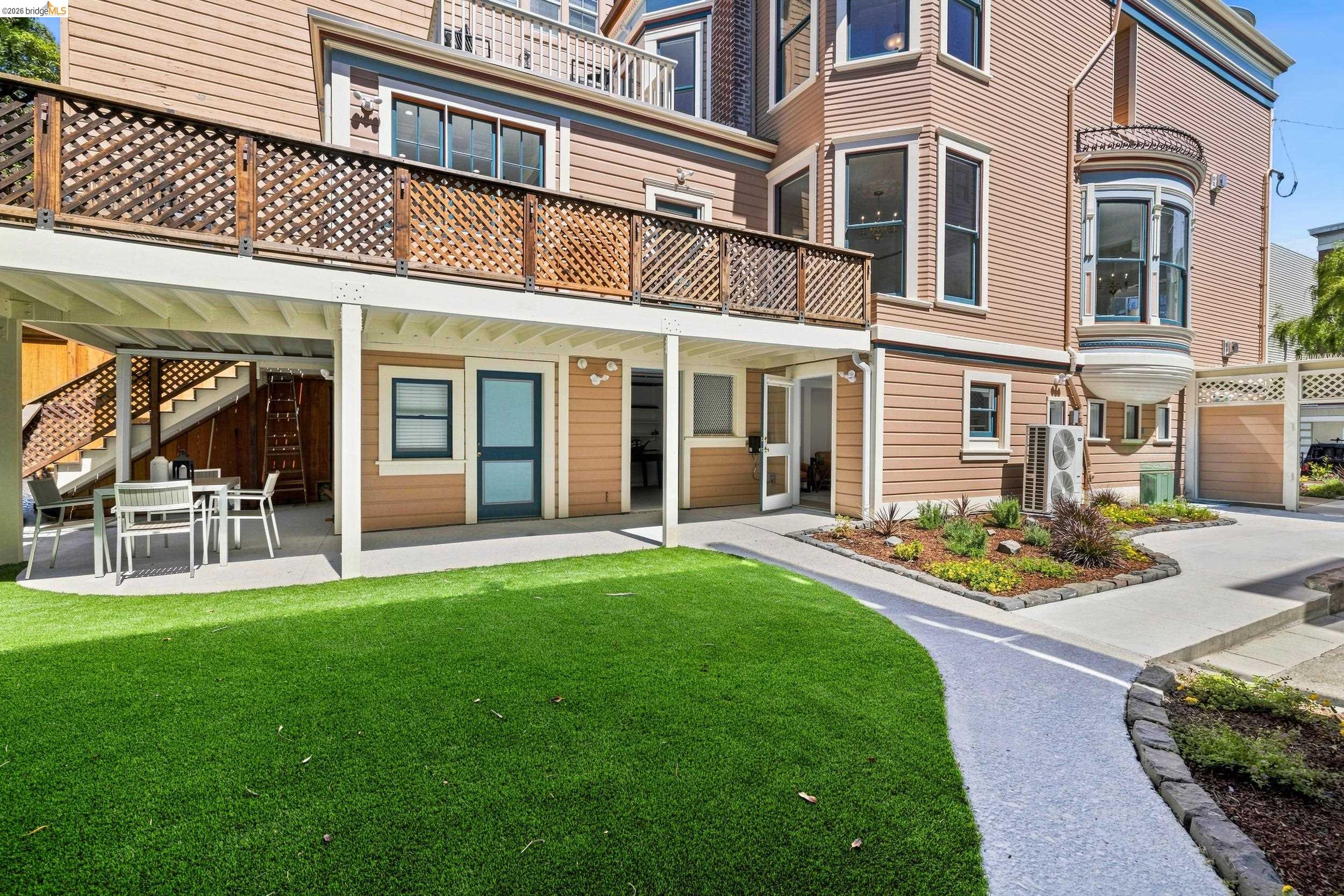 415 Fillmore St