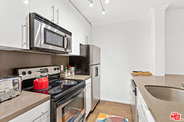 141 S Clark Drive # 226