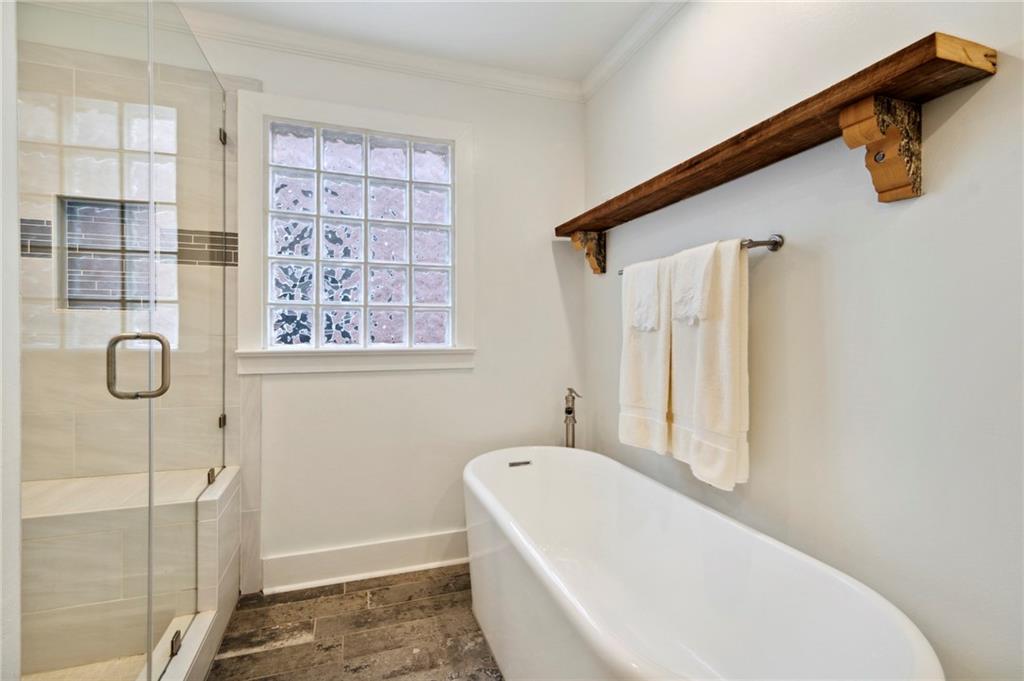 6735 GENERAL DIAZ Street