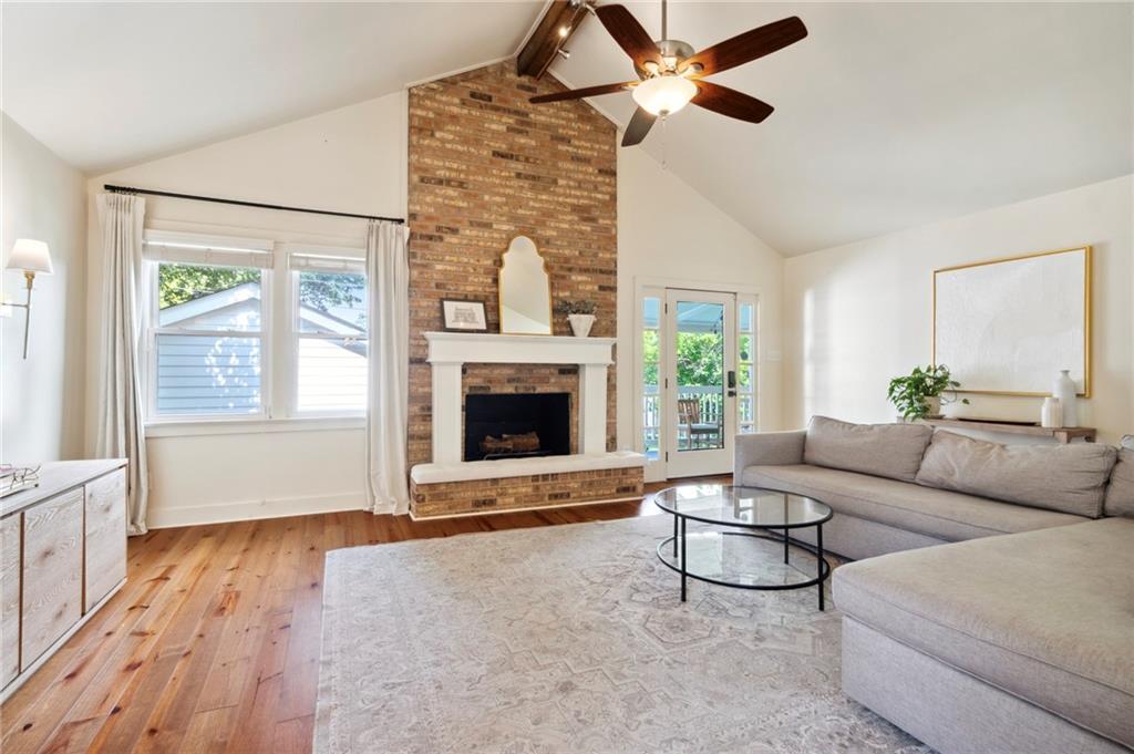 6735 GENERAL DIAZ Street