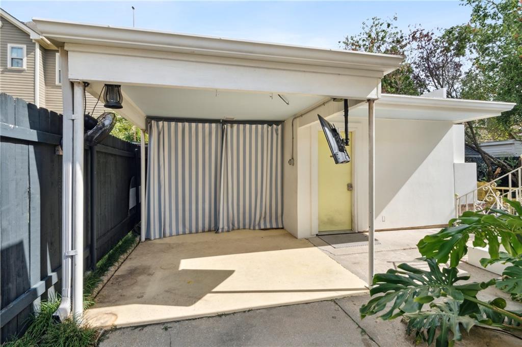 139 MIDDLE PARK Place