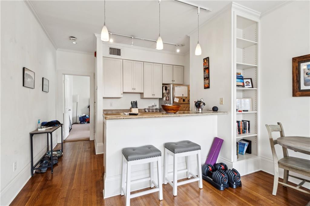 7608 ST CHARLES Avenue F