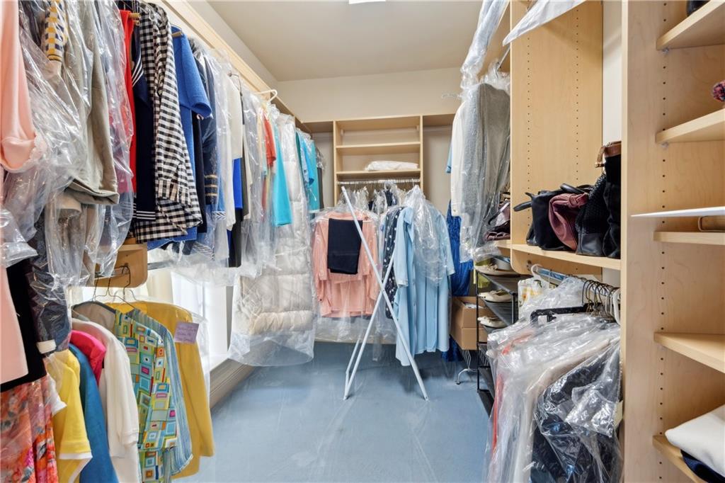 801 RUE BURGUNDY Street 113