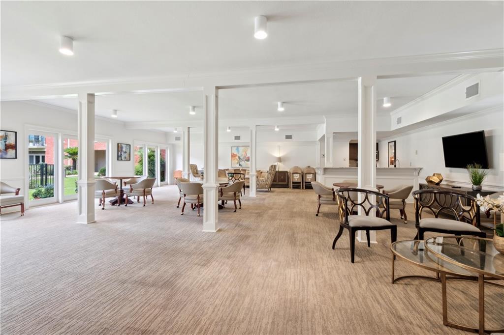 801 RUE BURGUNDY Street 113