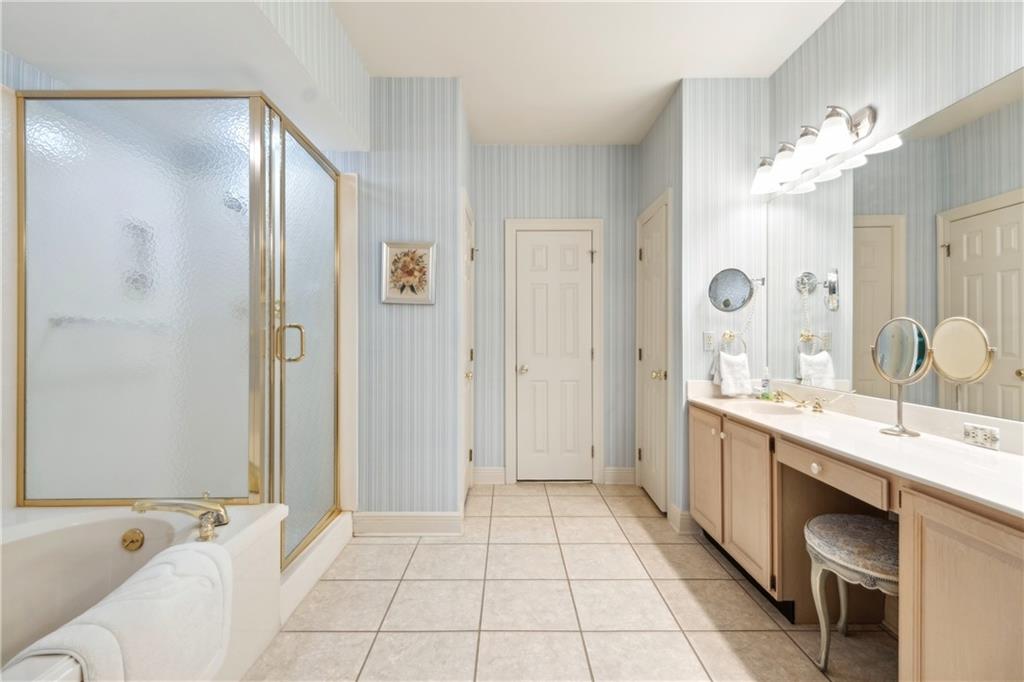 801 RUE BURGUNDY Street 113