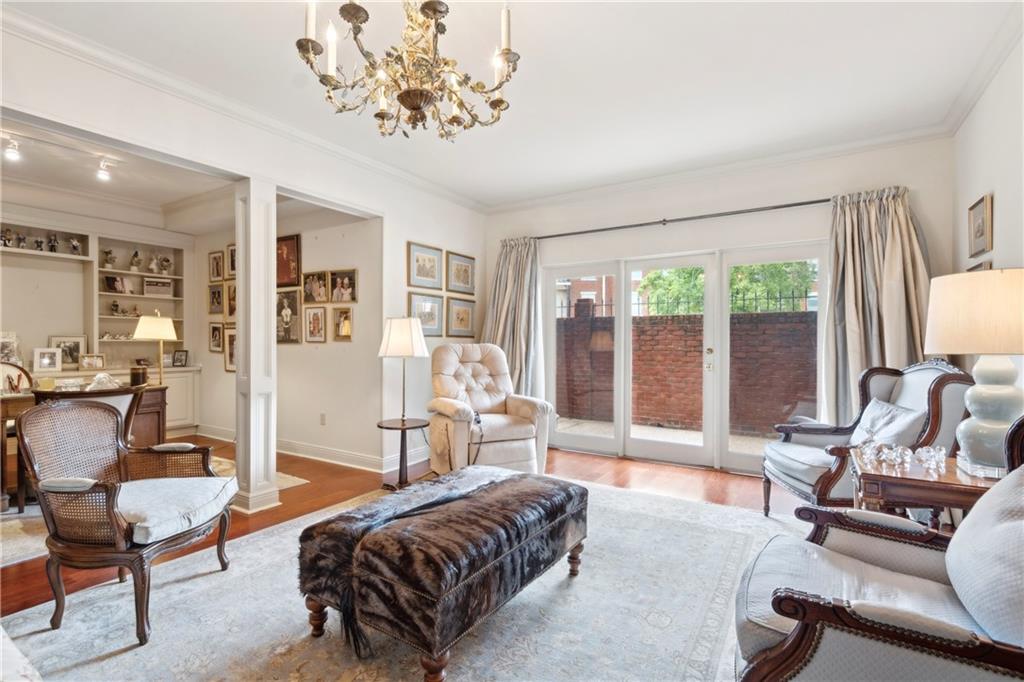 801 RUE BURGUNDY Street 113