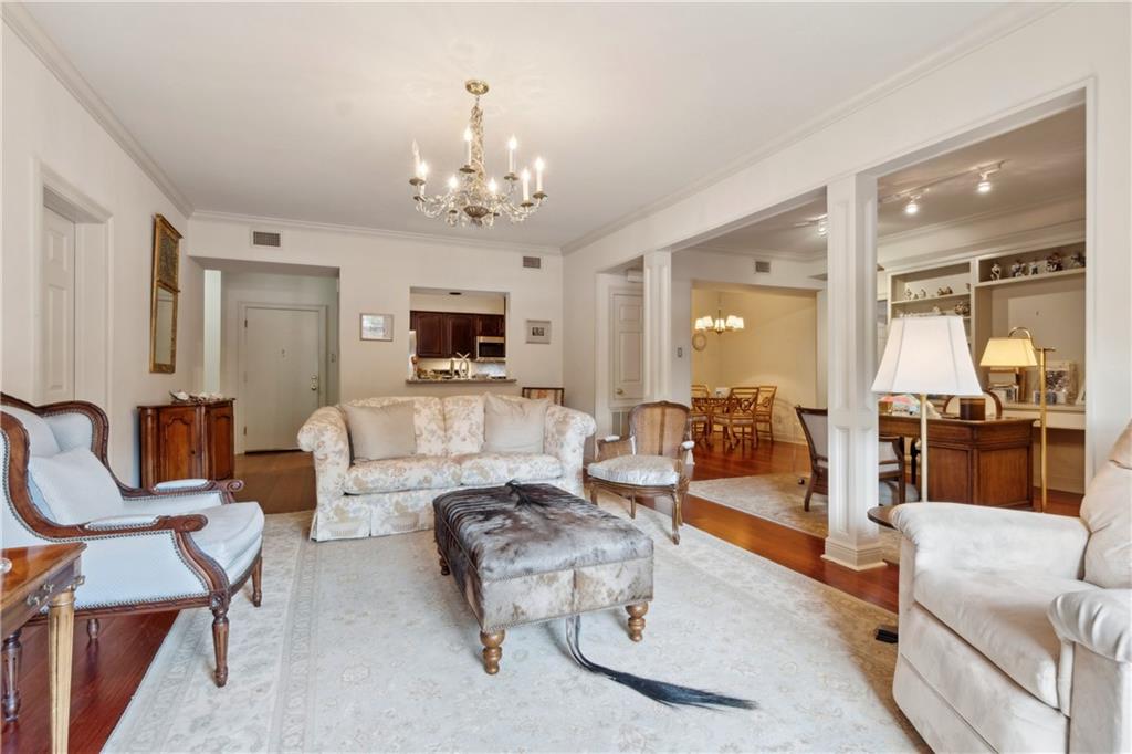 801 RUE BURGUNDY Street 113