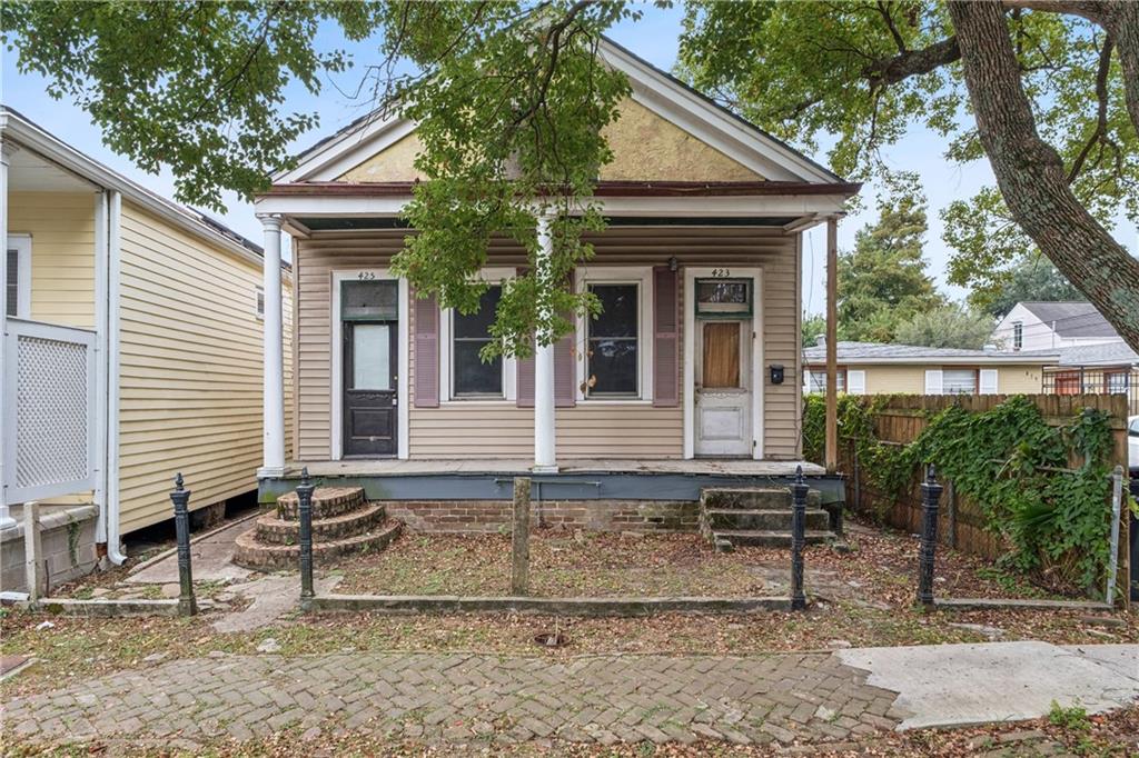 423 FERN Street