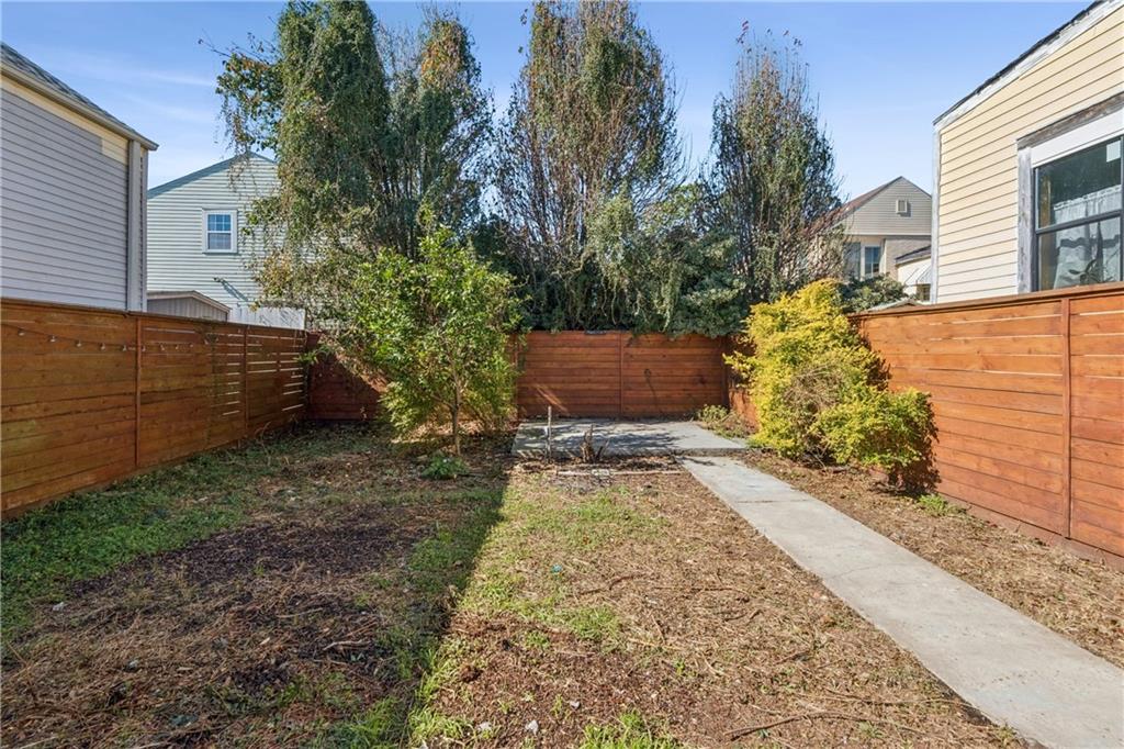 2418 GENERAL TAYLOR Street