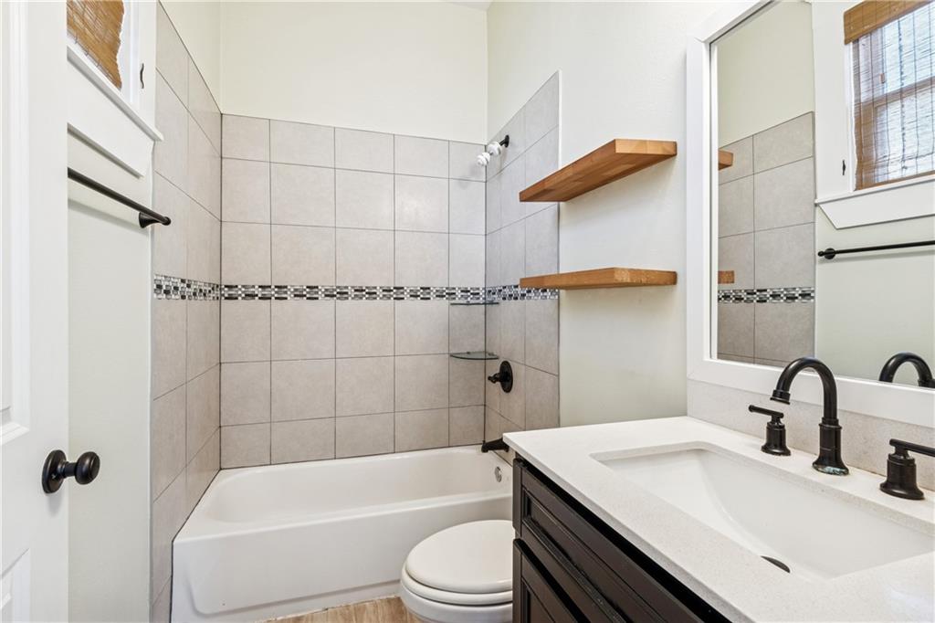 2418 GENERAL TAYLOR Street