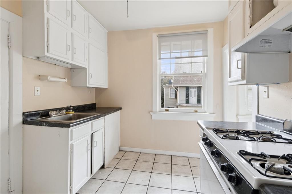 6040 42 PRYTANIA Street