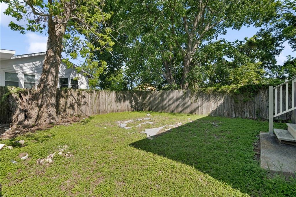 1810 OLD ST BERNARD Street