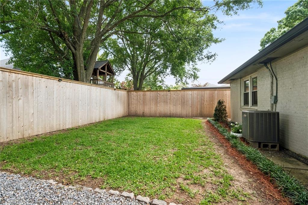 227 E WILLIAM DAVID Parkway