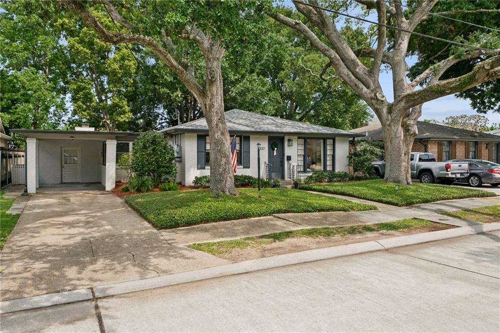 227 E WILLIAM DAVID Parkway