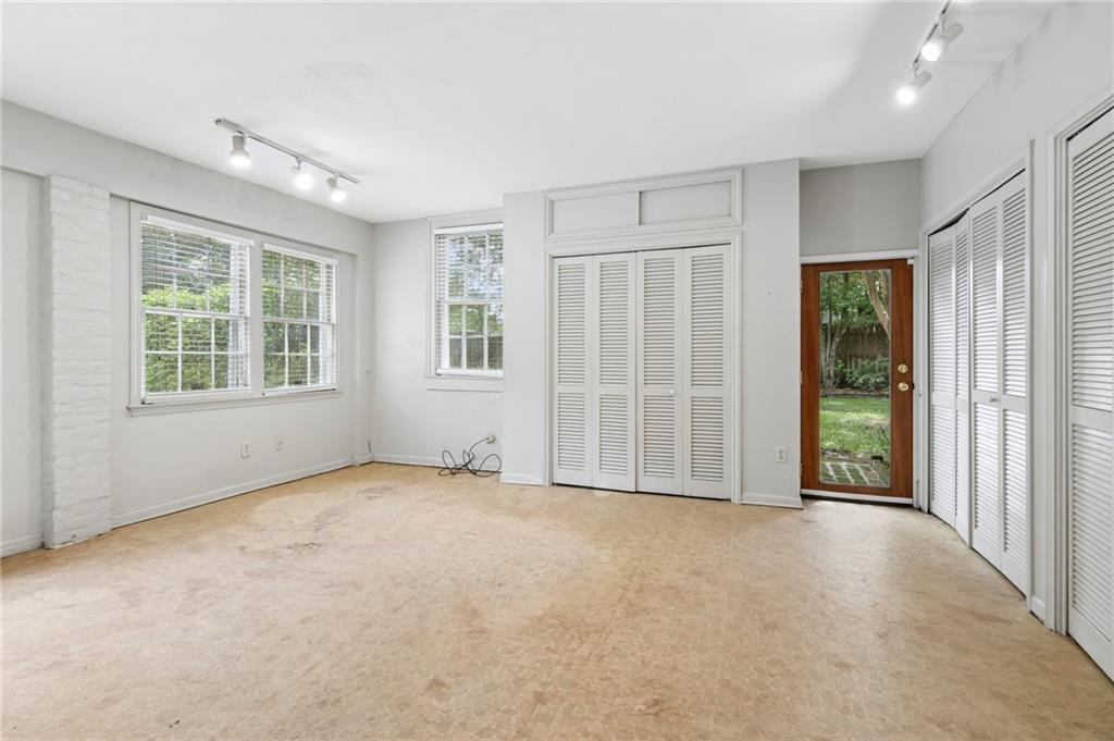 141 HOMESTEAD Avenue