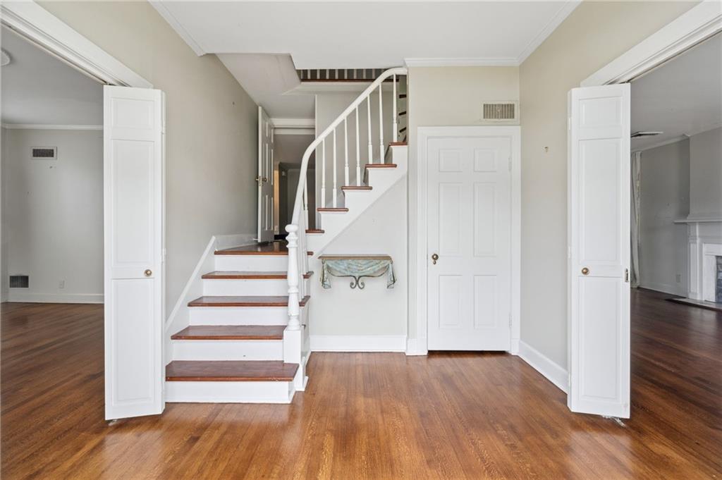 141 HOMESTEAD Avenue