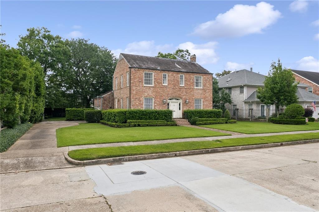 141 HOMESTEAD Avenue