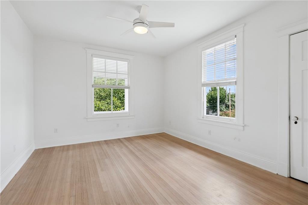 2036 ROBERT Street