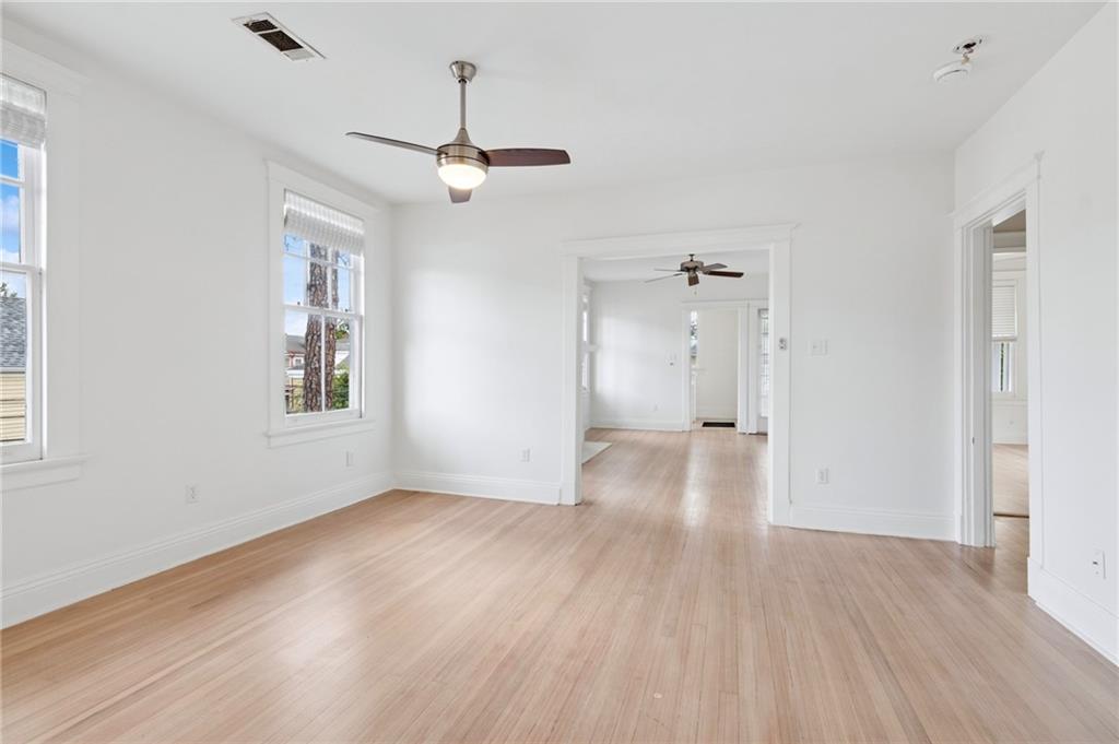 2036 ROBERT Street