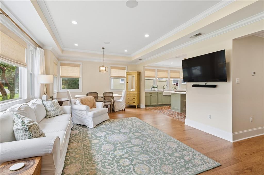 54 W PARK Place