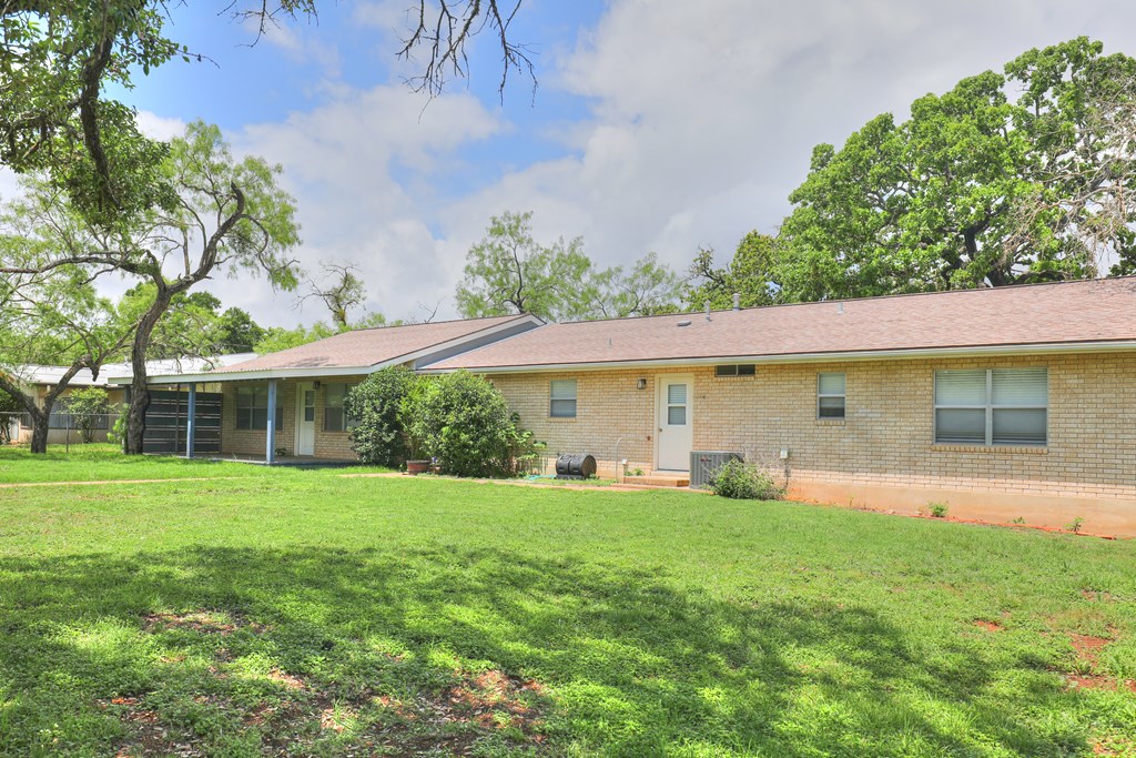 211 Forest Trail Dr