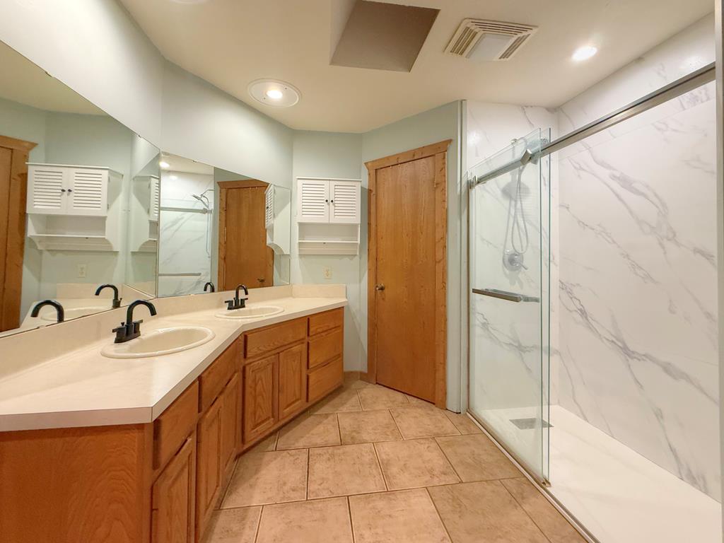 114 Edgewood Dr