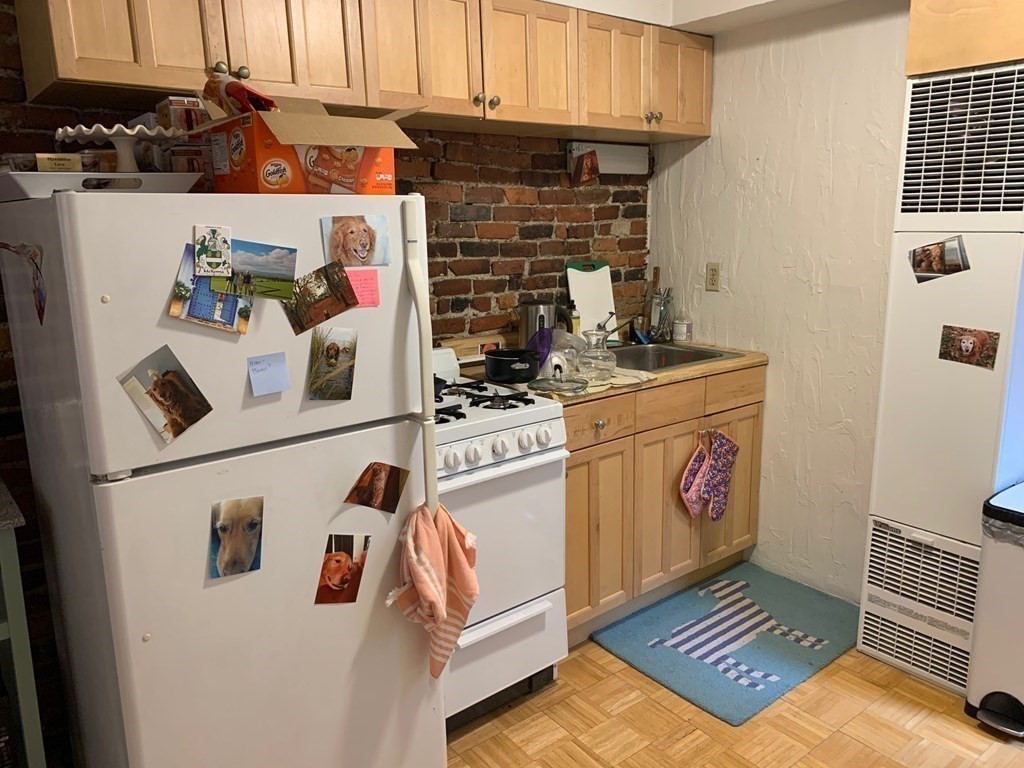 23 Harris St