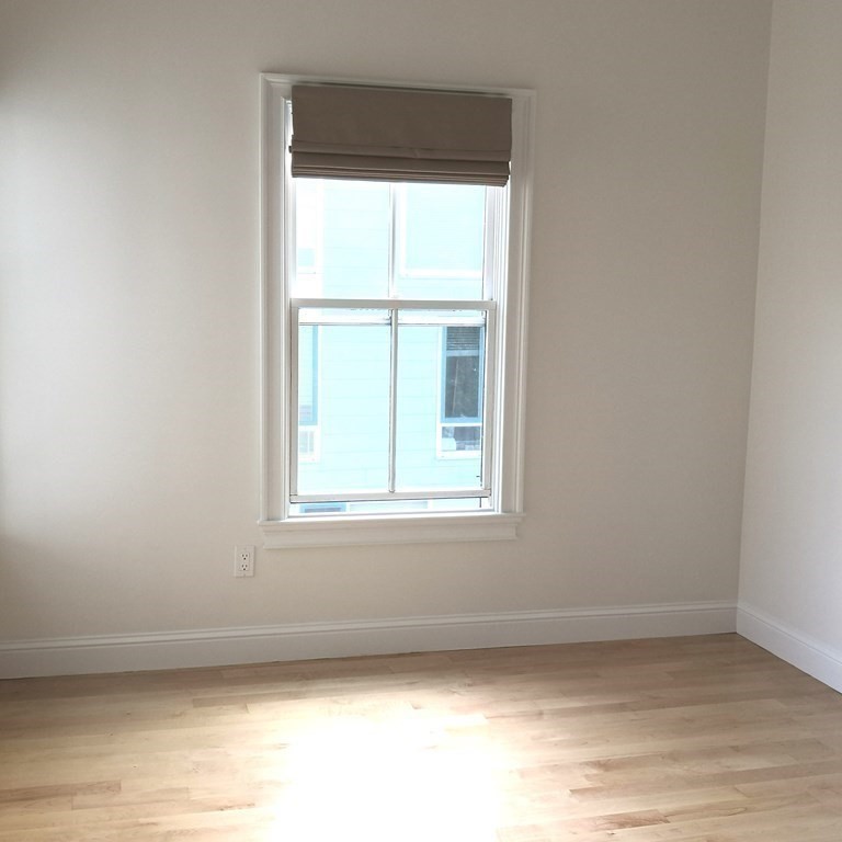11 Sheridan St # 2