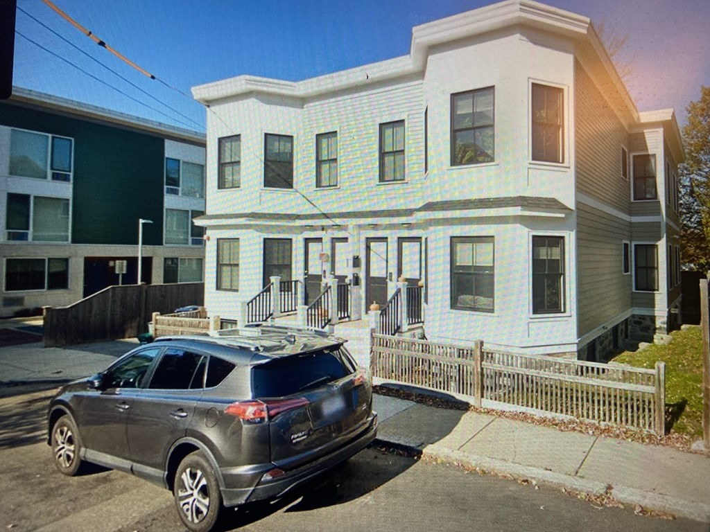 11 Sheridan St # 2