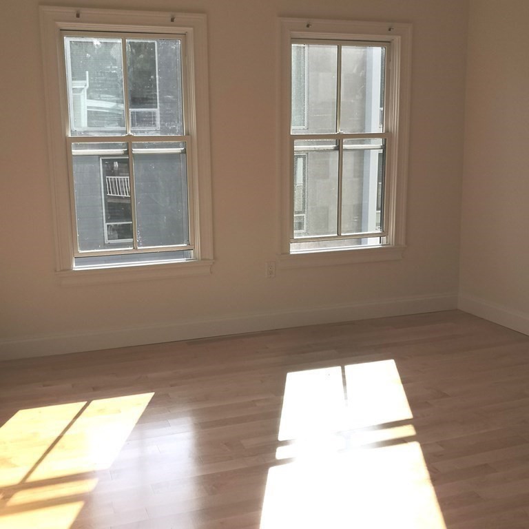 11 Sheridan St # 2