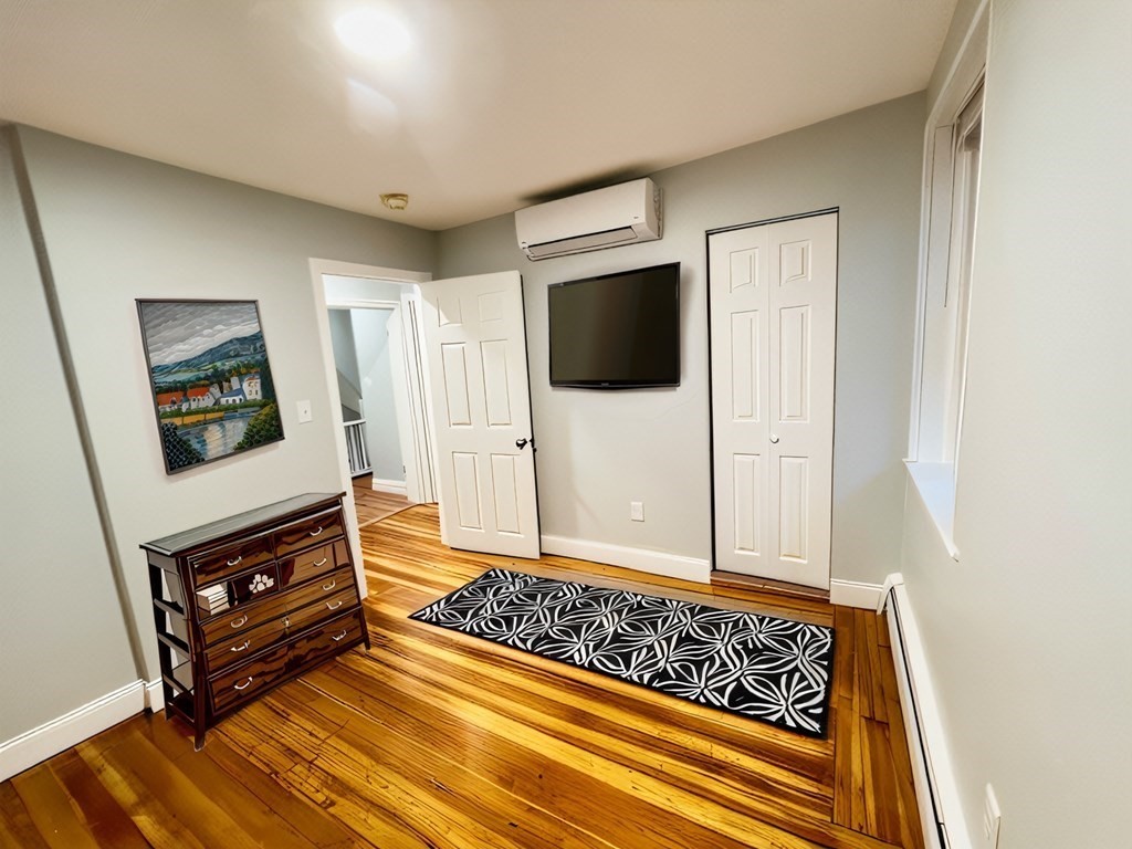 29 Thacher St # 3